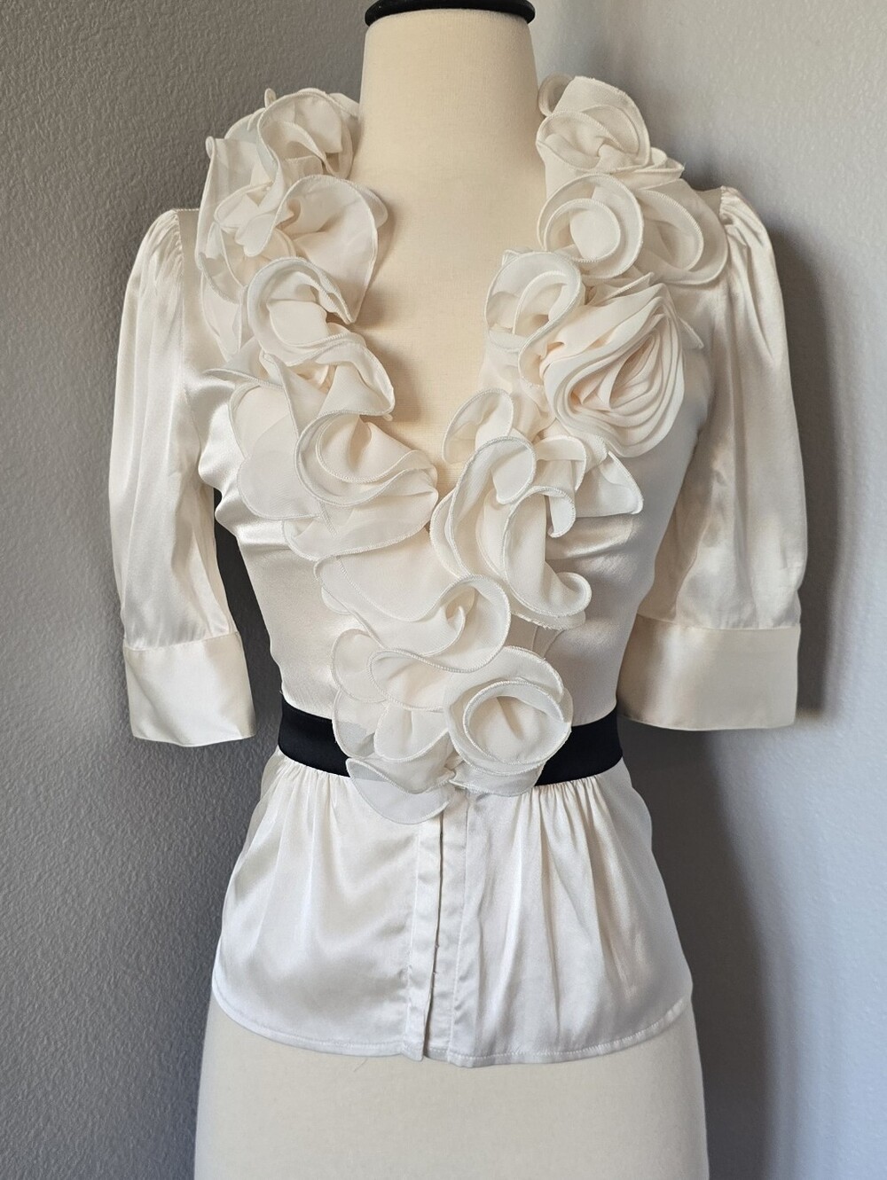 NWT bebe Silk Ruffle Neck Blouse Cream 3/4 Sleeve Sz S Small Holiday Bridal